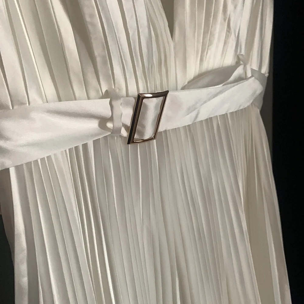 Max Duggal IEENA Pleated Cap Sleeve Satin Midi Gown White Size 10 NWT - Picture 6 of 12